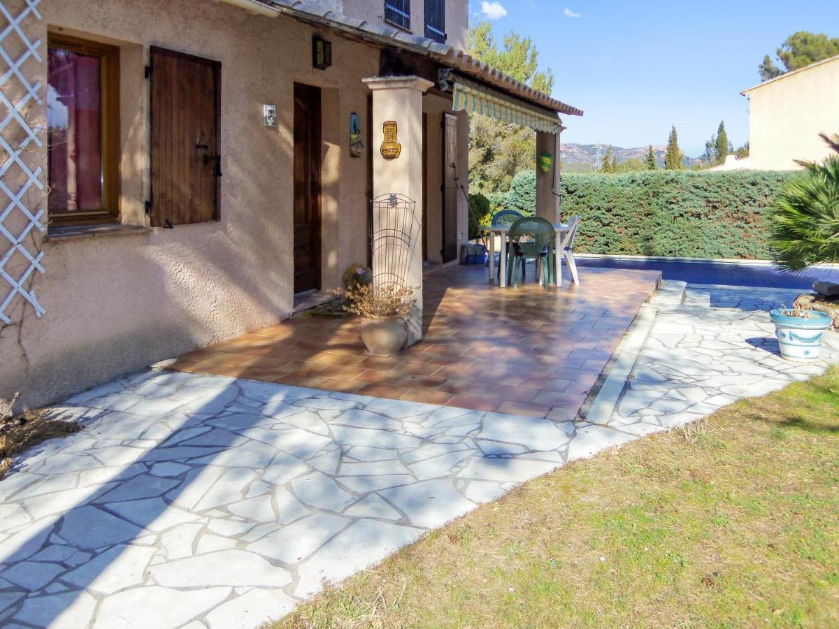 Villa Avec Piscine A Saint-Raphael Et Vue Sur La Montagne Екстериор снимка